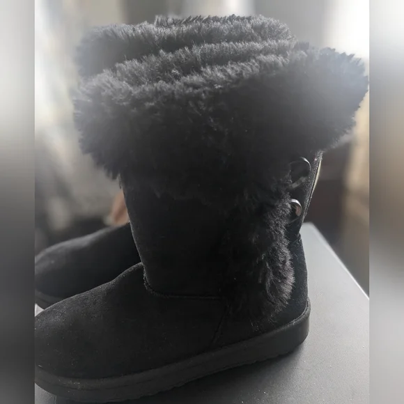 Girls Faux Fur Winter Boots - Picture 2 of 5